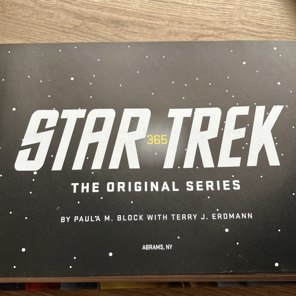 365 The Original Series Star Trek by Paula M. Block with Terry J. Erdmann - Picture 4 of 5